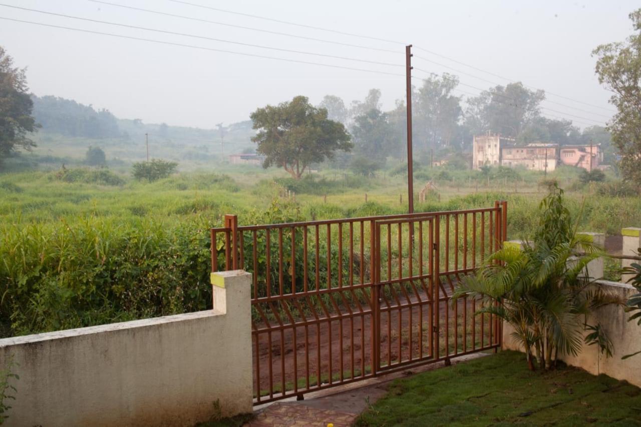 Karjat Mountain Villa Exterior foto
